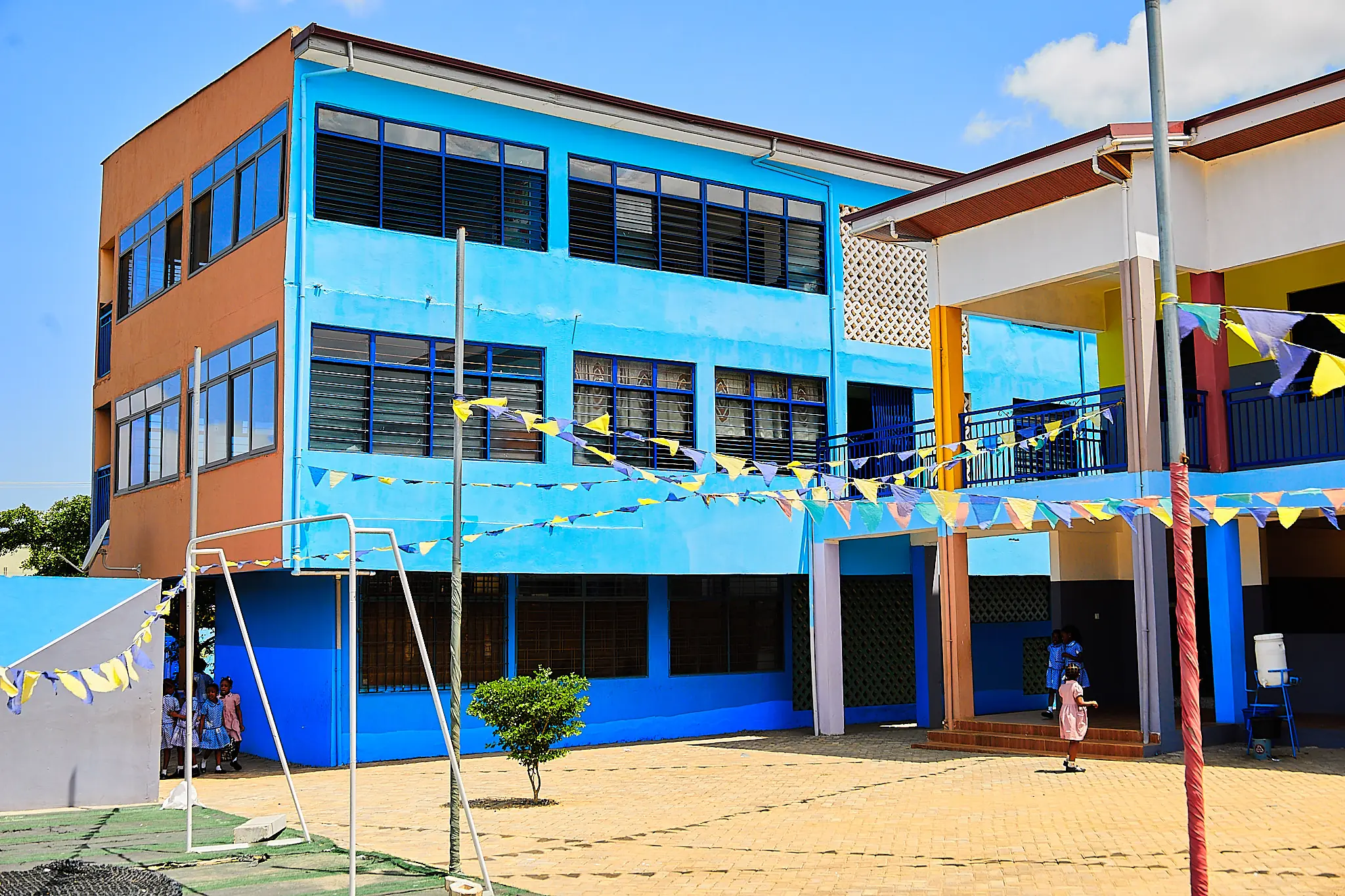 The Nissi School Campus Hero Image 10